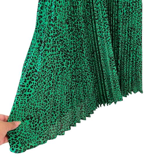 NANETTE LEPORE Women's Pleated Animal Print Smocked Mock Neck Midi Dress Green - Picture 6 of 12